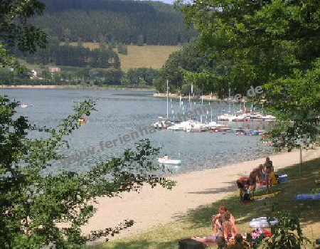 Sauerland Hennesee : Badestrand    