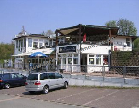 SAUERLAND HENNESEE : Restaurant